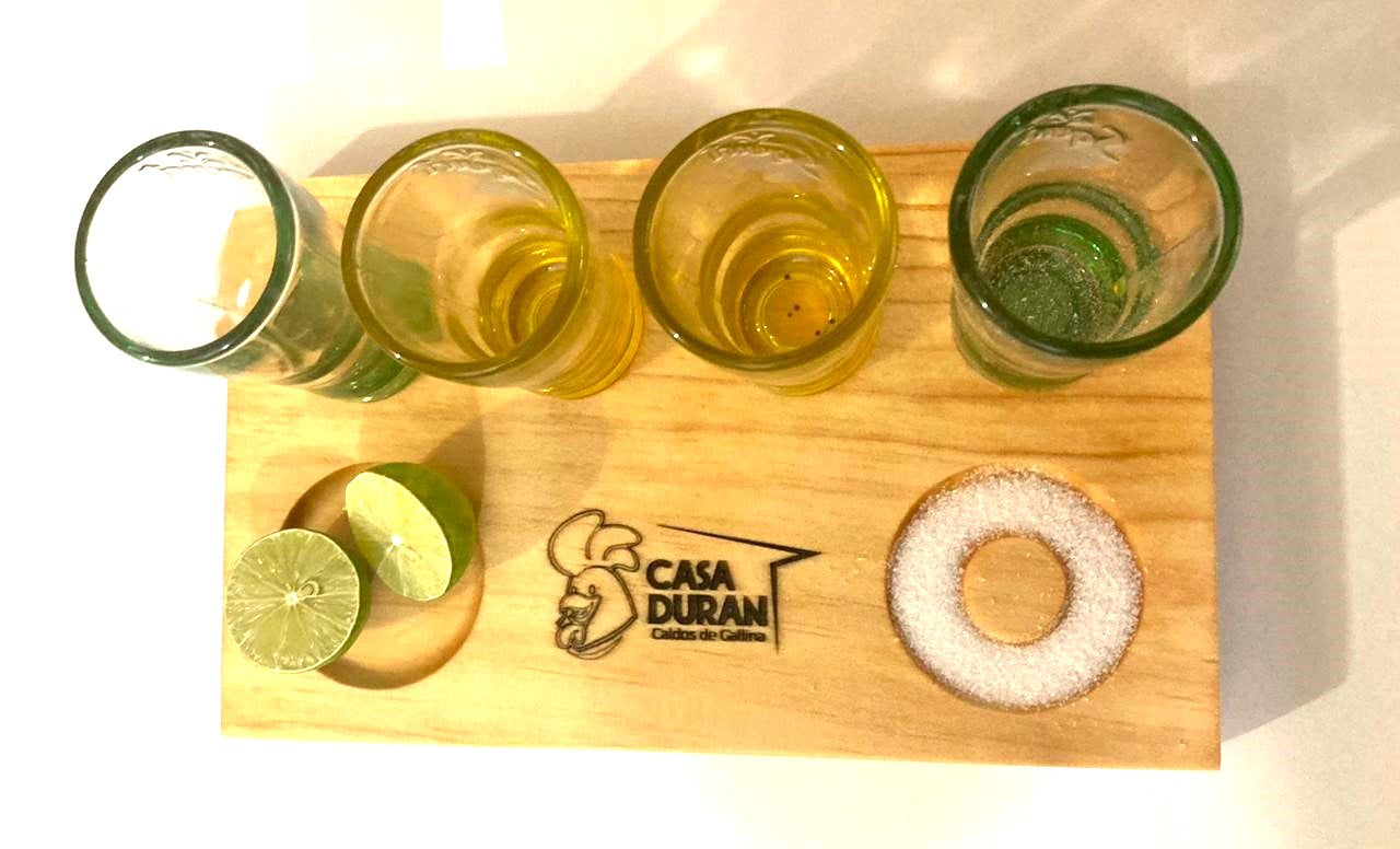 Tequilero 4 caballitos