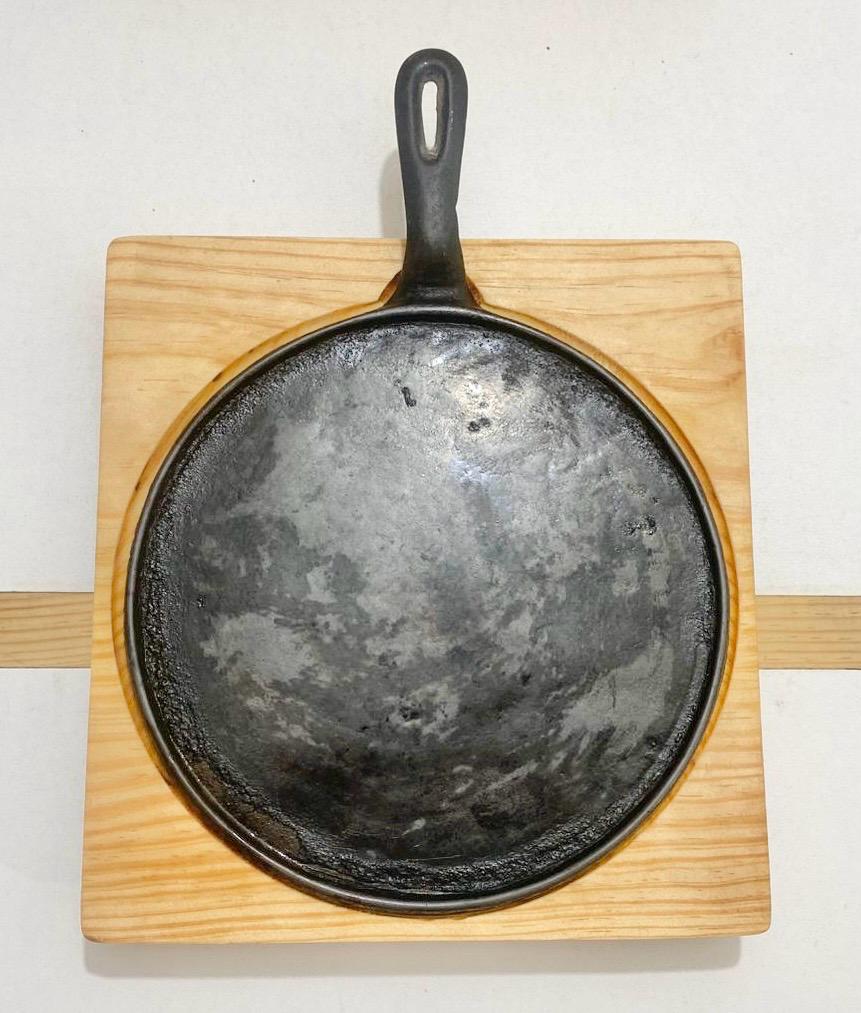 Tabla para sartén de hierro