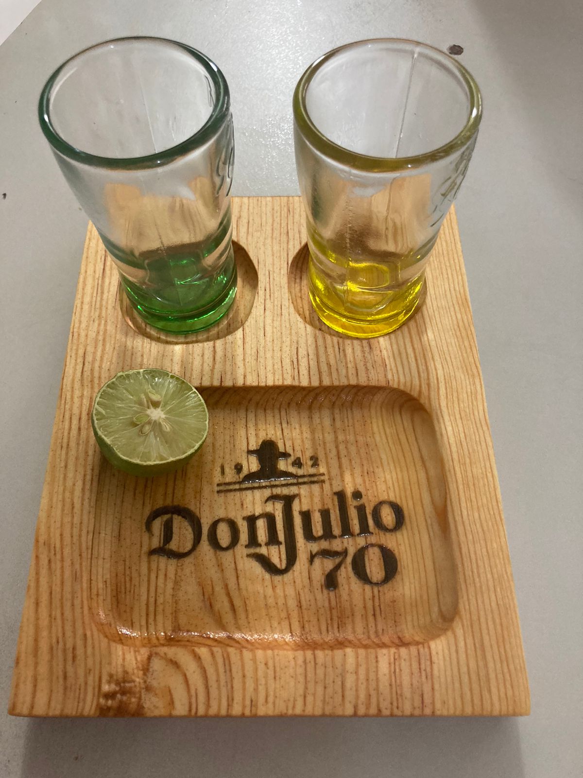 Tequilero 2 caballitos